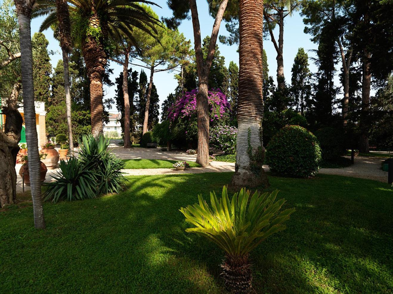 Villa Rosella Resort Roseto Degli Abruzzi Zewnętrze zdjęcie