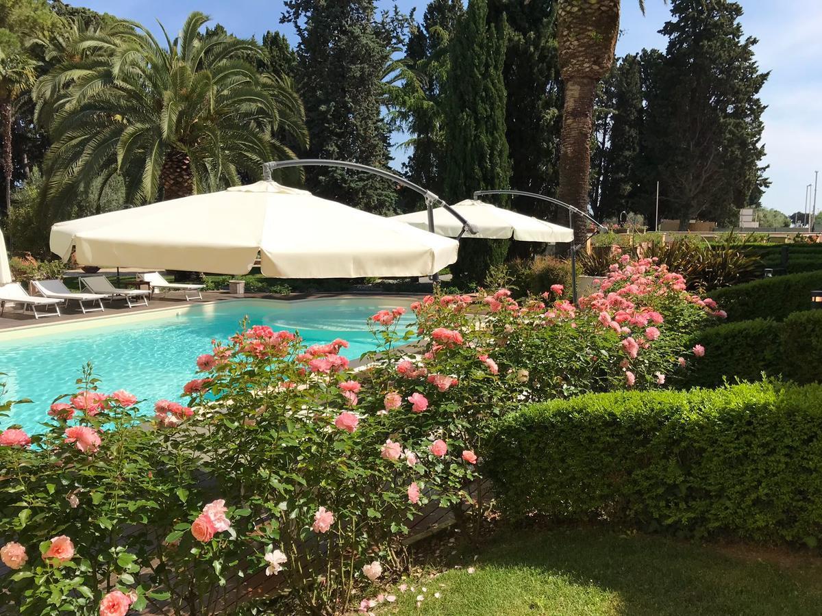 Villa Rosella Resort Roseto Degli Abruzzi Zewnętrze zdjęcie